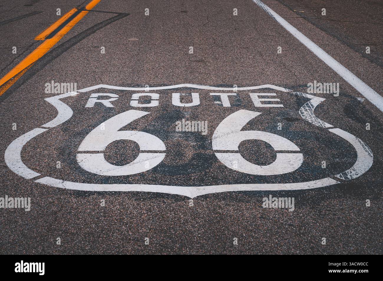 Panneau route 66, panneau Roy's Motel Cafe, États-Unis, Californie Banque D'Images