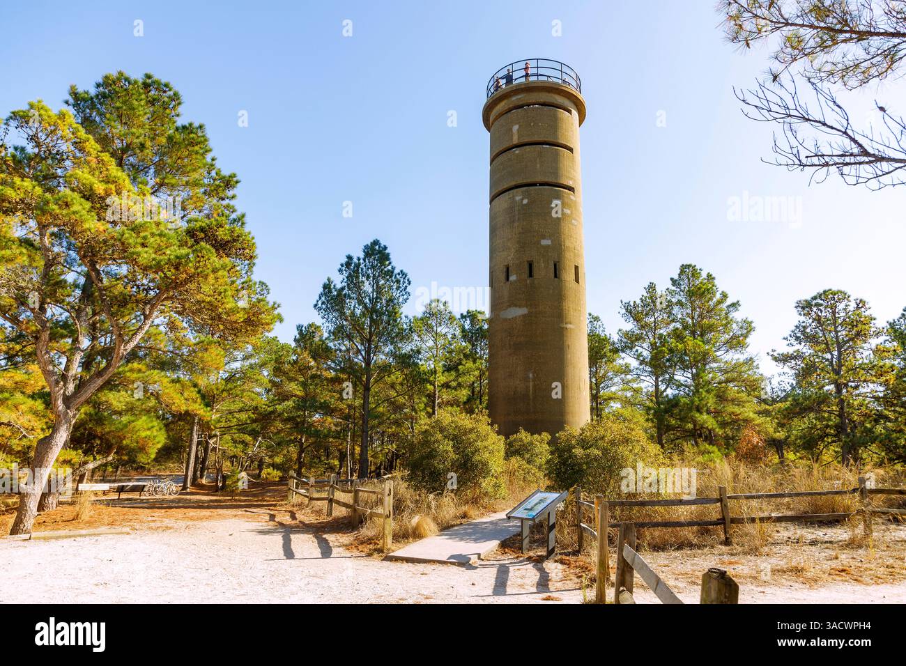 Tour de contrôle de feu de l'armée des États-Unis #7, Garde permanente au parc d'État de Cape Henlopen à Lewes, comté de Sussex, Delaware, États-Unis Banque D'Images