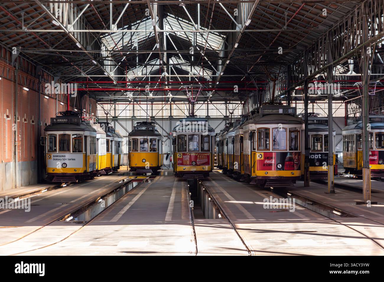 Lisboa, Portugal, dépôt de tramway de la compagnie de tramway de Lisbonne dans la rue du 1er mai, Portugal Banque D'Images