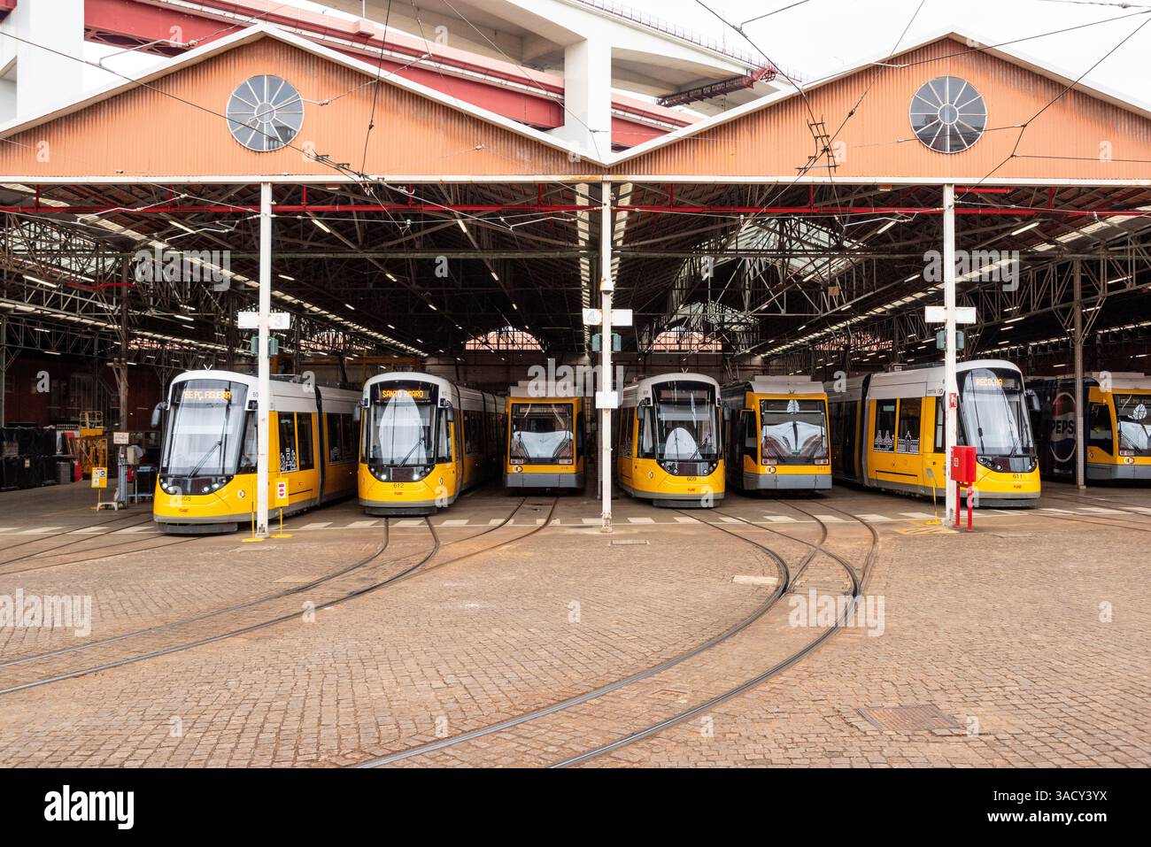 Lisboa, Portugal, dépôt de tramway de la compagnie de tramway de Lisbonne dans la rue du 1er mai, Portugal Banque D'Images