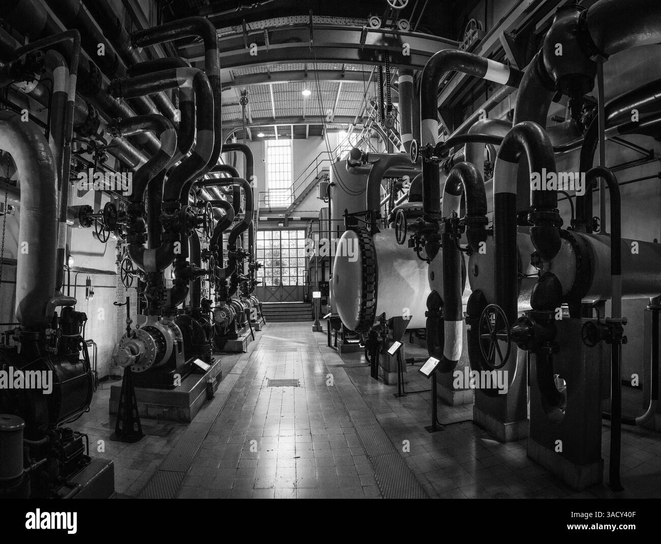 Lisboa, Portugal, machines industrielles au musée central MAAT à Lisbonne, Portugal Banque D'Images