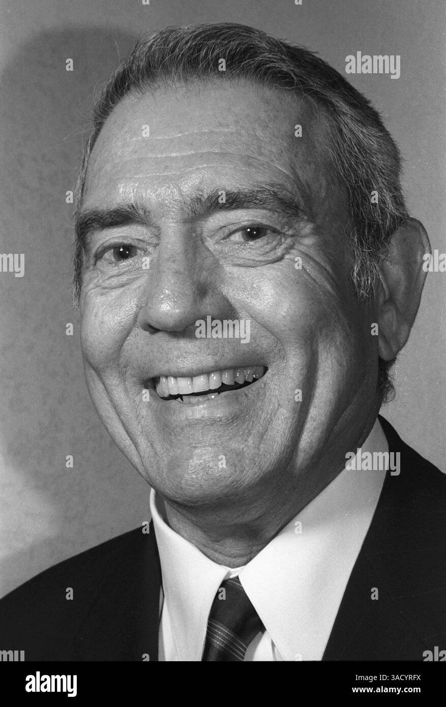 25 mai 2006 - Miami, Floride, États-Unis - journaliste, présentateur de nouvelles, et le rédacteur en chef DAN RATHER (image de crédit : David Jacobs/ZUMAPRESS.com) Banque D'Images