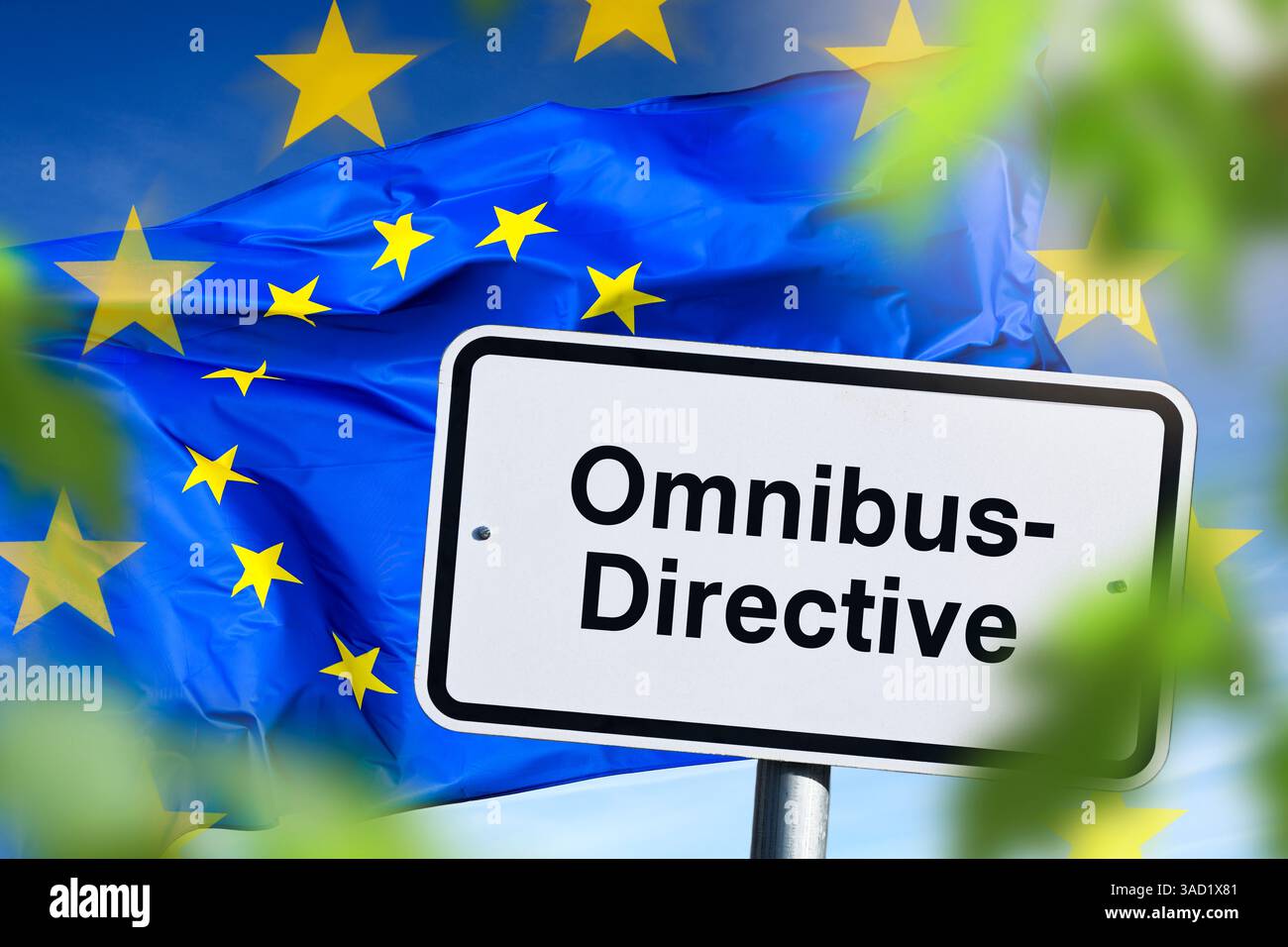 Panneau avec inscription Omnibus directive devant le drapeau de l'UE, photomontage Banque D'Images