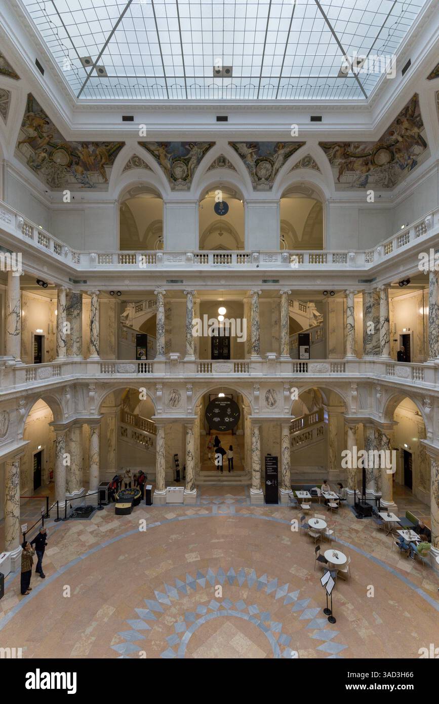 Cour centrale, Weltmuseum (Musée du monde), Vienne, Autriche Banque D'Images