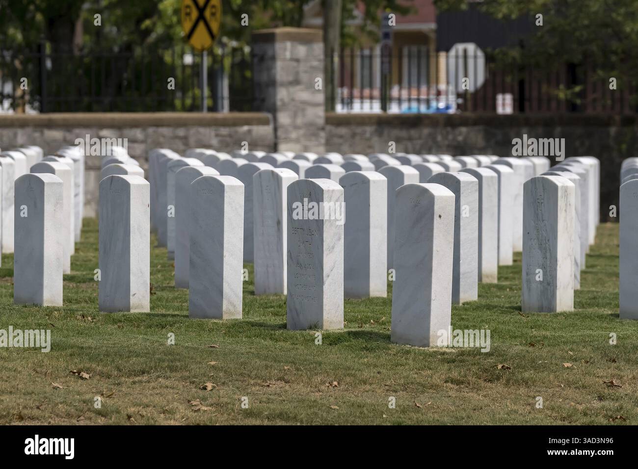 Le cimetière national de Chattanooga, créé en 1863, couvre 120,9 acres et contient plus de 50 000 tombes, principalement des soldats de l'Union de la guerre de Sécession. Développer Banque D'Images