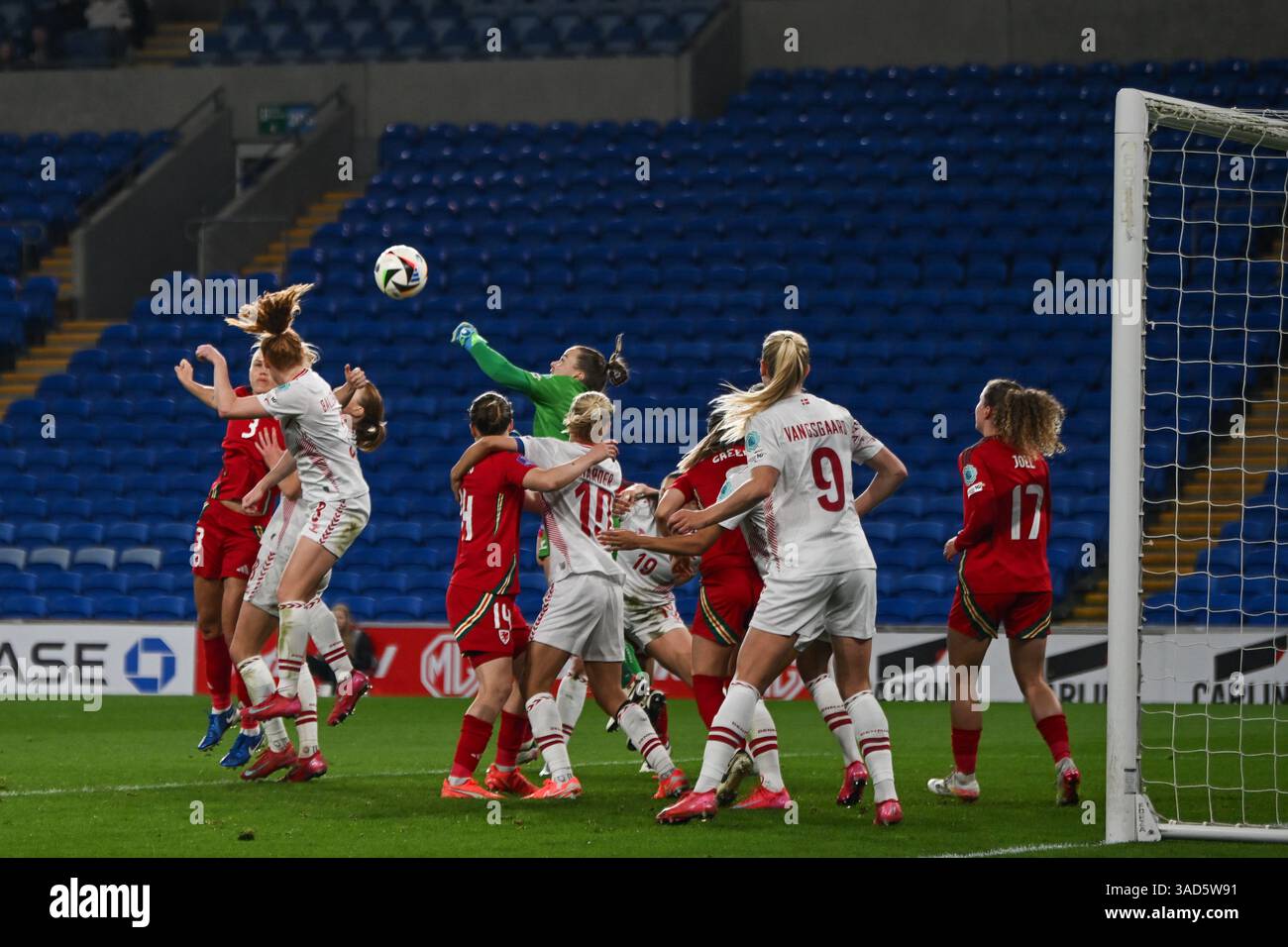 Pays de Galles femmes vs Danemark femmes. UEFA Women's Nations League Group A4. 04/04/25 Cardiff City Stadium, Cardiff pays de Galles - Danemark femmes Banque D'Images