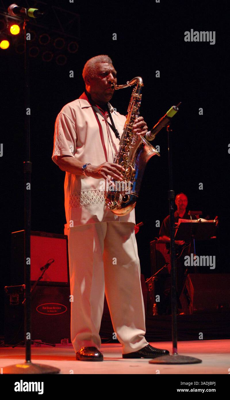 28 juin 2008 - Portsmouth, VIRGINIE , États-Unis - DADDY G participe à l'Ultimate Doo-Wop Show et ramène tout le monde à la douce musique des années 50 et 60 au Pavillon Netelos (crédit image : Jeff Moore/ZUMAPRESS.com) Banque D'Images