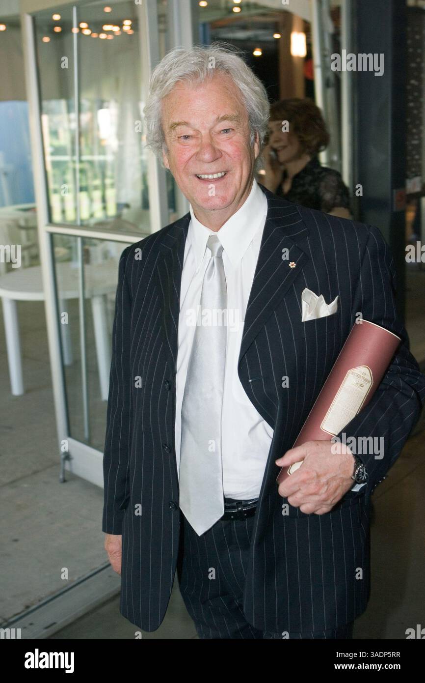 Juin 06, 2008 - Vancouver, Canada - L'acteur canadien GORDON PINSENT, 77 ans, s'adresse à un public lors du Magnetic North Theater Festival à Vancouver (crédit image : Heinz Ruckemann/ZUMAPRESS.com) Banque D'Images