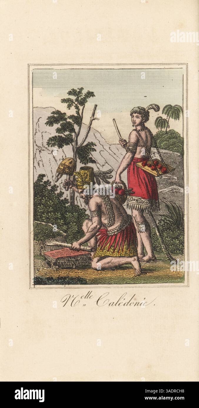 Homme et femme kanak de Nouvelle-Calédonie, XVIIIe siècle. Homme en plumes et tapa jupe en toile d'écorce, hachant du bois avec un adze de pierre. Femme en bonnet de plumes, jupe tapa, plateau de fruits en bois suspendu à des cordes tissées sur son dos. Habitants de Nouvelle-Calédonie. Nouvelle Calédonie. D'après des ilustrations de Jacques Grasset de Saint-Sauveur. Gravure sur cuivre colorée à la main du choix de voyages les plus interessants dans diverses Parties du monde de Jean-François de la Harpe, chez Philippe, Paris, 1831. Banque D'Images