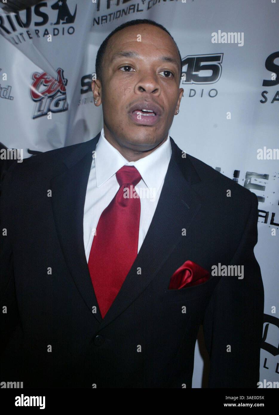 28 octobre 2004 ; New York, NY, États-Unis ; artiste hip-hop DR. DRE à la Convention nationale Shady Whioh exhorte les jeunes à voter à Roseland. (Crédit image : Nancy Kaszerman/ZUMAPRESS.com) Banque D'Images