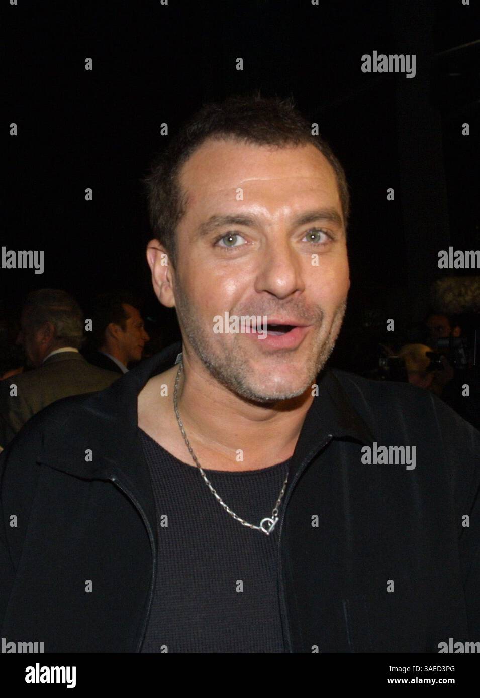 18 décembre 2001 ; Los Angeles, CA, États-Unis ; L'acteur TOM SIZEMORE @ LA première de Black Hawk Down. (Crédit image : Robert Millard/ZUMAPRESS.com) Banque D'Images