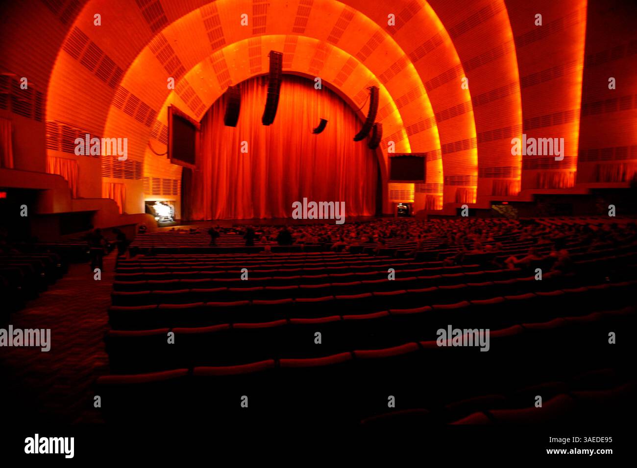 09 août 2008 - NY, NY, États-Unis - le colonel JACK MOELMANN et ses amis se produisant au Radio City Music Hall Wurlitzer Theater Pipe Organ à New York (crédit image : Aviv Small/Photopass/ZUMAPRESS.com) Banque D'Images