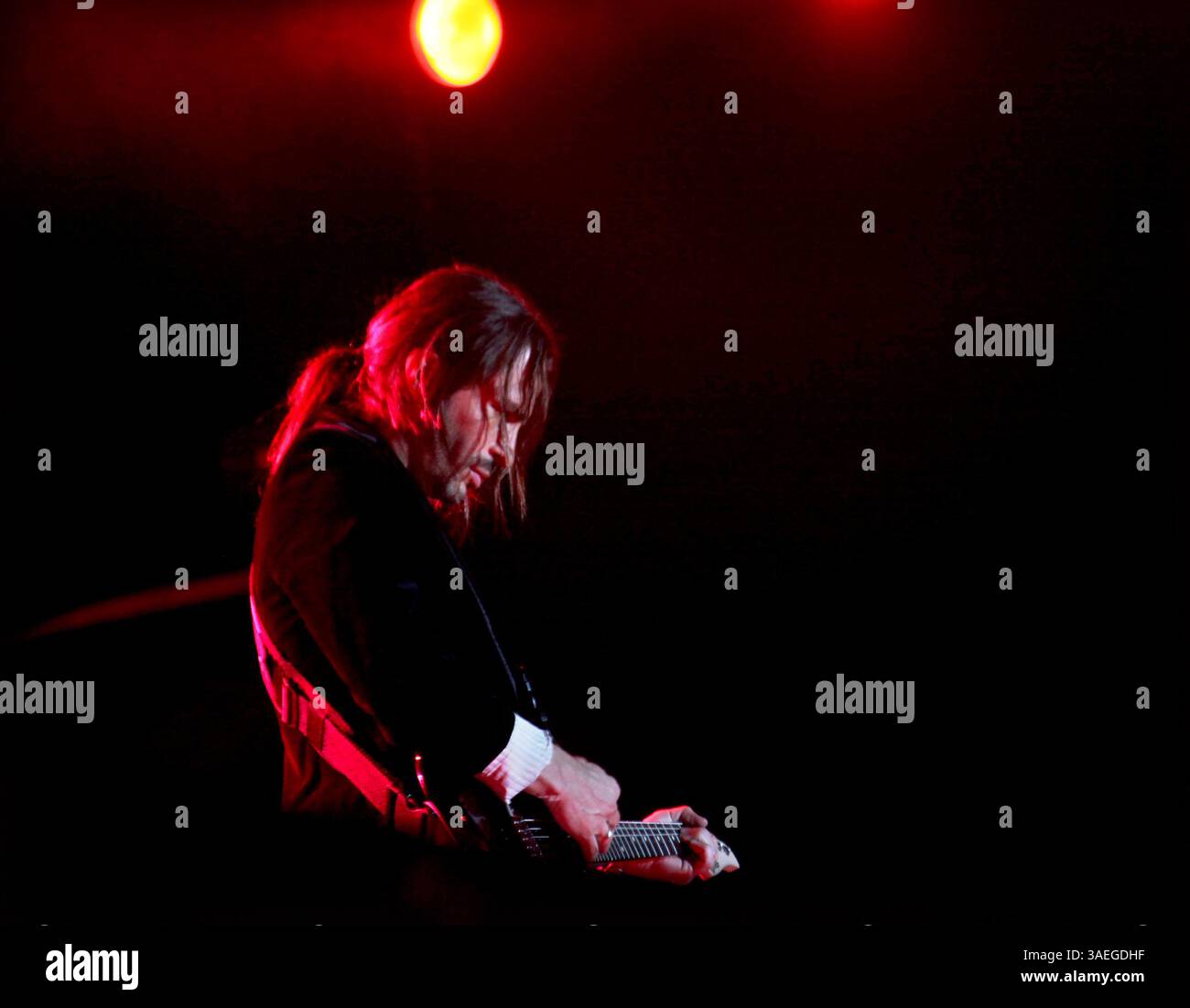 11 mars 2012 - Caracas, DISTRITO CAPITALE, Venezuela - Concierto de la banda mexicana de rock ManÃ, en su Drama y Luz Tour 2012, realizado en el estadio de fÃºtbol de la Universidad SimÃ³n BolÃ­var. Caracas, 11-03-2012 (crédit image : © El Nacional/GDA/ZUMAPRESS.com) Banque D'Images