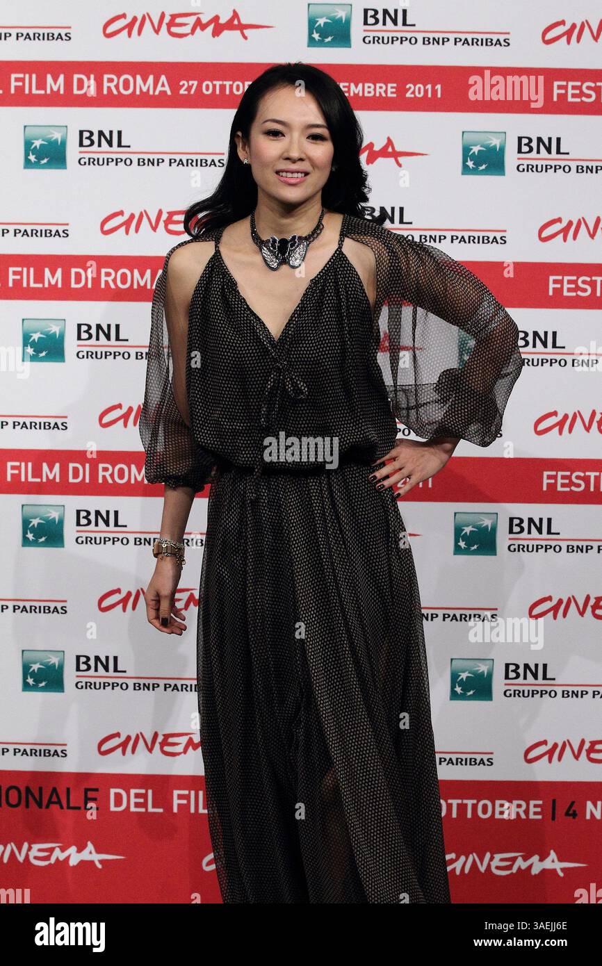 2 nov. 2011 - Rome, Italie - L'actrice ZHANG ZIYI lors de l'appel photo ''amour pour la vie'' au Festival du film de Rome 2011. (Crédit image : © Evandro Inetti/ZUMAPRESS.com) Banque D'Images