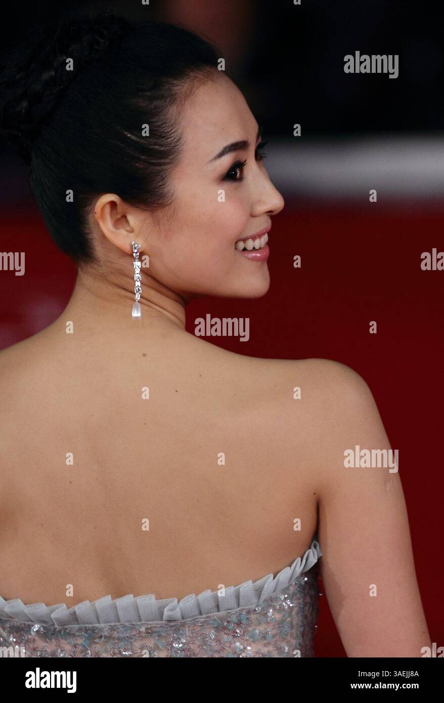 2 novembre 2011 - Rome, Italie - L'actrice ZHANG ZIYI assiste au tapis rouge ''amour pour la vie'' au Festival du film de Rome 2011. (Crédit image : © Evandro Inetti/ZUMAPRESS.com) Banque D'Images