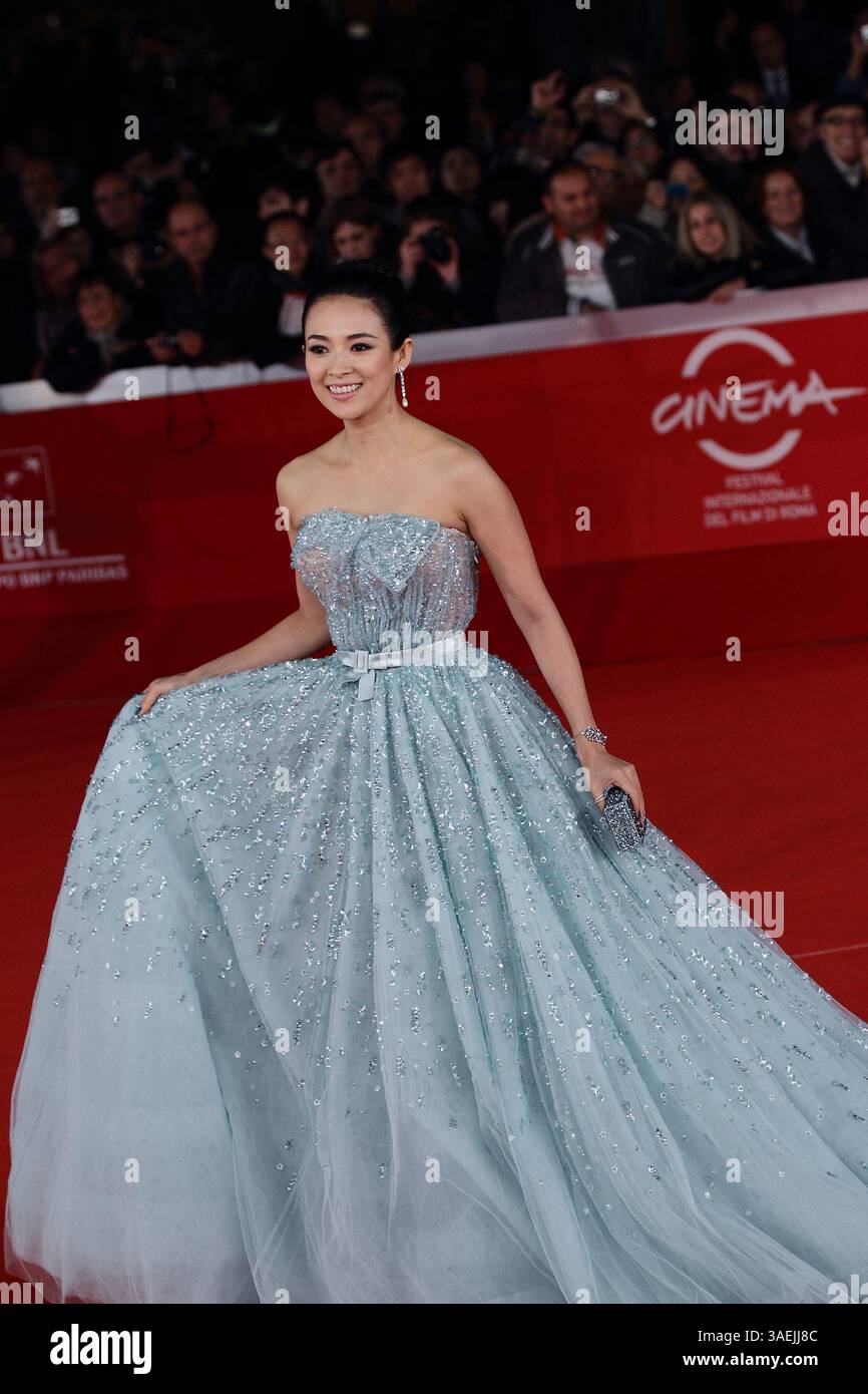 2 novembre 2011 - Rome, Italie - L'actrice ZHANG ZIYI assiste au tapis rouge ''amour pour la vie'' au Festival du film de Rome 2011. (Crédit image : © Evandro Inetti/ZUMAPRESS.com) Banque D'Images
