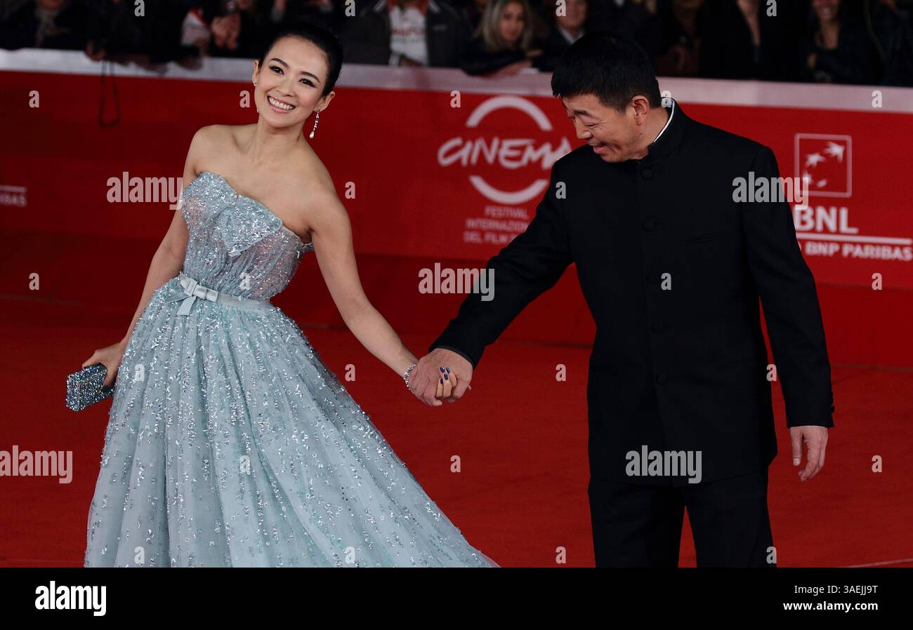 2 novembre 2011 - Rome, Italie - L'actrice ZHANG ZIYI assiste au tapis rouge ''amour pour la vie'' au Festival du film de Rome 2011. (Crédit image : © Evandro Inetti/ZUMAPRESS.com) Banque D'Images
