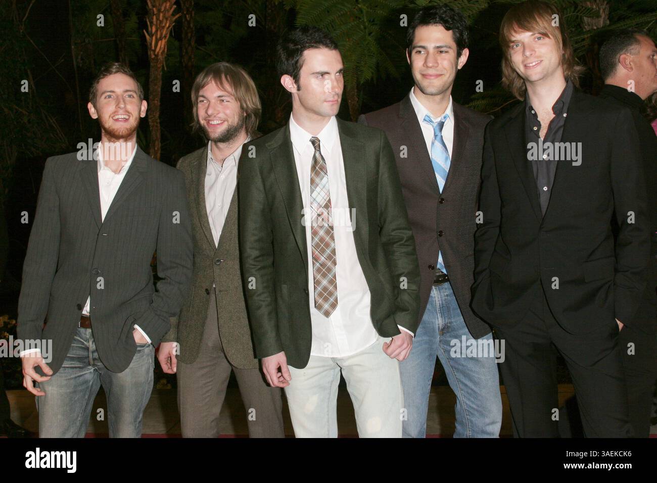12 février 2005 ; Los Angeles, CA, États-Unis ; interprètes MAROON 5 à la fête annuelle pré-Grammy de CLIVE DAVIS tenue au Beverly Hills Hotel.. (Crédit image : Paul Fenton/ZUMAPRESS.com) Banque D'Images