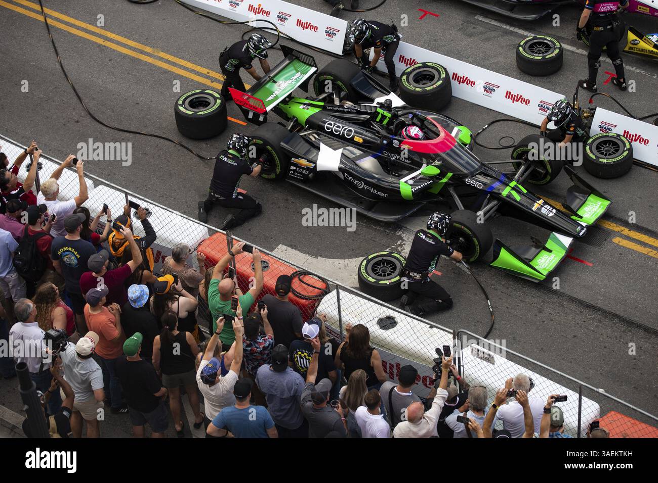 ROMAIN GROSJEAN (77) (SWE) de Genève, Suisse et l'équipe Juncos-Hollinger Racing participent au Pit Stop Challenge dans le centre-ville de Nashville AS Banque D'Images