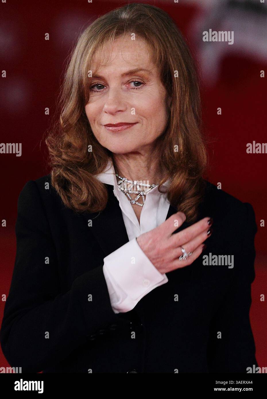 30 oct. 2011 - Rome, Italie - ISABELLE HUPPERT et la réalisatrice ANNE FONTAINE sur le tapis rouge du Festival du film de Rome pour ''mon pire cauchemar'' (crédit image : © Evandro Inetti/ZUMAPRESS.com) Banque D'Images