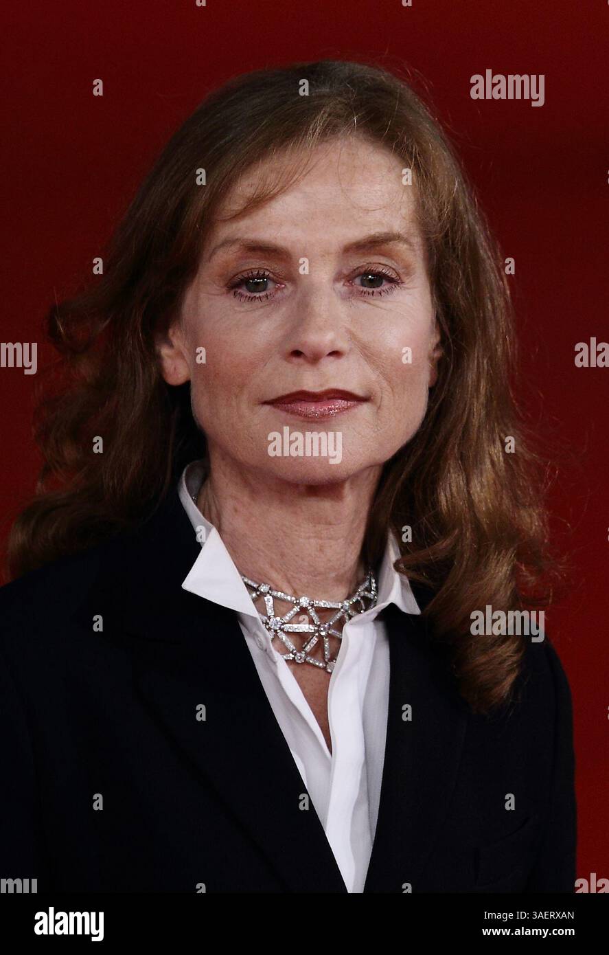 30 oct. 2011 - Rome, Italie - ISABELLE HUPPERT et la réalisatrice ANNE FONTAINE sur le tapis rouge du Festival du film de Rome pour ''mon pire cauchemar'' (crédit image : © Evandro Inetti/ZUMAPRESS.com) Banque D'Images