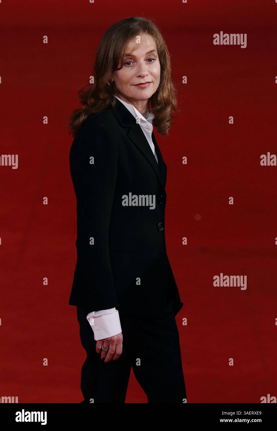 30 oct. 2011 - Rome, Italie - ISABELLE HUPPERT et la réalisatrice ANNE FONTAINE sur le tapis rouge du Festival du film de Rome pour ''mon pire cauchemar'' (crédit image : © Evandro Inetti/ZUMAPRESS.com) Banque D'Images