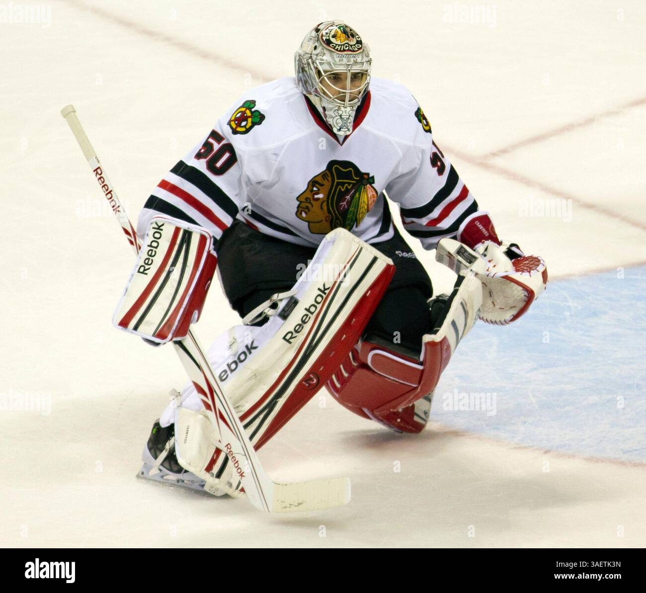 23 novembre 2011 : Corey Crawford (50 ans), gardien des Blackhawks de Chicago, lors du match contre les Sharks de San Jose. Sharks battent les Blackhawks 1-0 au HP Pavillion à San Jose, CA. (Crédit image : © William Mancebo/Cal Sport Media/ZUMAPRESS.com) Banque D'Images