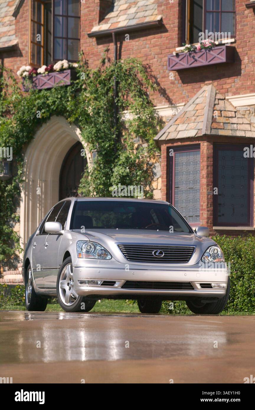 22 février 2005 ; Los Angeles, CA, États-Unis ; la Lexus LS 430 2005. Banque D'Images