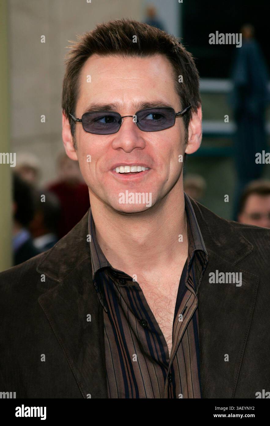 12 décembre 2004 ; Hollywood, Californie, États-Unis ; L'acteur JIM CARREY lors de la première mondiale « Lemony Snicket's A Series OF Unluck Events » au profit de l'hôpital pour enfants de LOS ANGELES, qui s'est tenue au Cinerama Dome. Banque D'Images