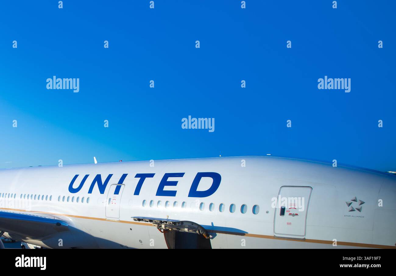 Francfort, Allemagne - 17 juillet 2014 : logo United Airlines sur un avion à Francfort. United Airlines a son siège social à Chicago, Illinois. Banque D'Images