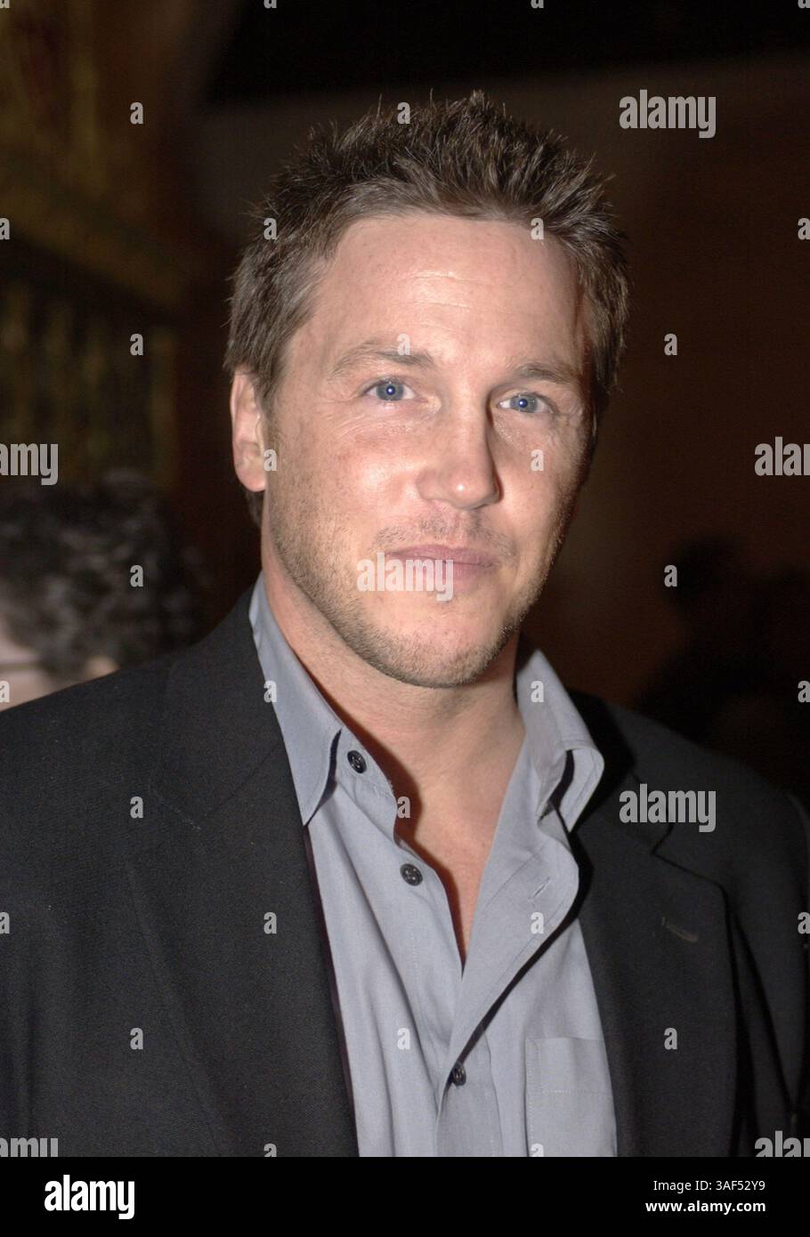 02 février 2005 ; Santa Barbara, CA, États-Unis ; L'acteur LOCHLYN MUNRO lors de la première mondiale de « Dave Barry's Complete Guide to Guys » au Festival international du film de Santa Barbara. Banque D'Images