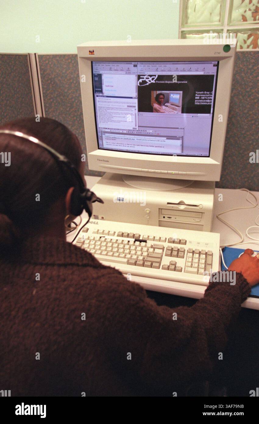 OT.93299.- - LIVRER À :. Lundi ouvrable.- -.10/11/1999...INFO LÉGENDE :. Yaneth Gray (crédit image : St Petersburg Times/ZUMAPRESS.com) Banque D'Images