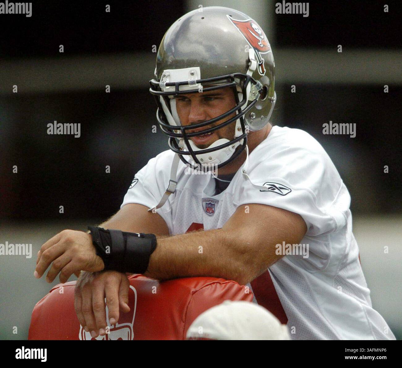 Camp de football Buccaneer de Tampa Bay au Disney Wide World of Sports. Les photos ont été prises jeudi (5/08/04). Toutes les pièces D'identité proviennent de la liste officielle.***photo 17. Mike Alstott (crédit image : St Petersburg Times/ZUMAPRESS.com) Banque D'Images