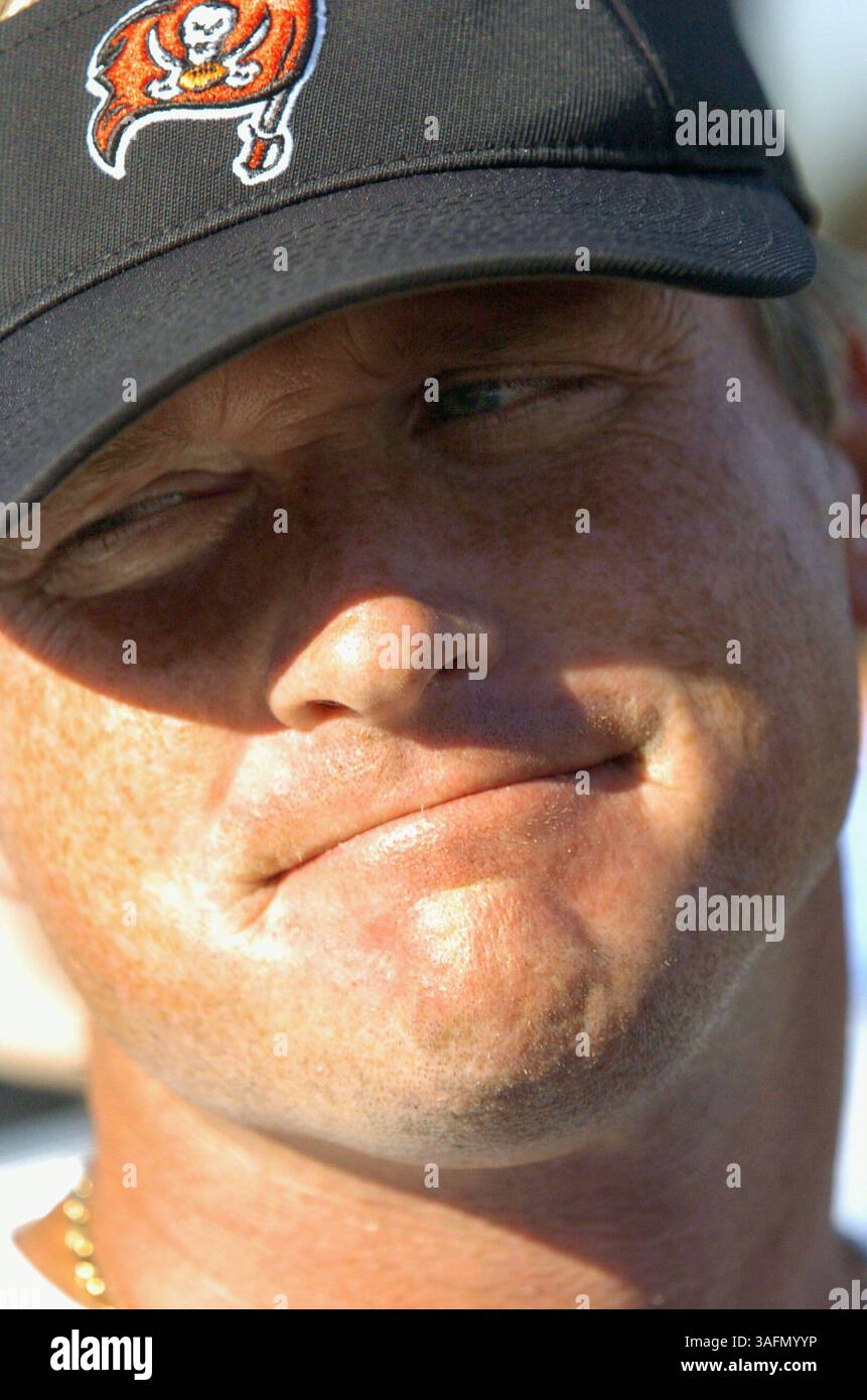 Pour les sports, photos de Chidi Ahanotu au One Buc place et du nouveau kicker, Jay Taylor. Les photos ont été prises mercredi (crédit image : St Petersburg Times/ZUMAPRESS.com) Banque D'Images