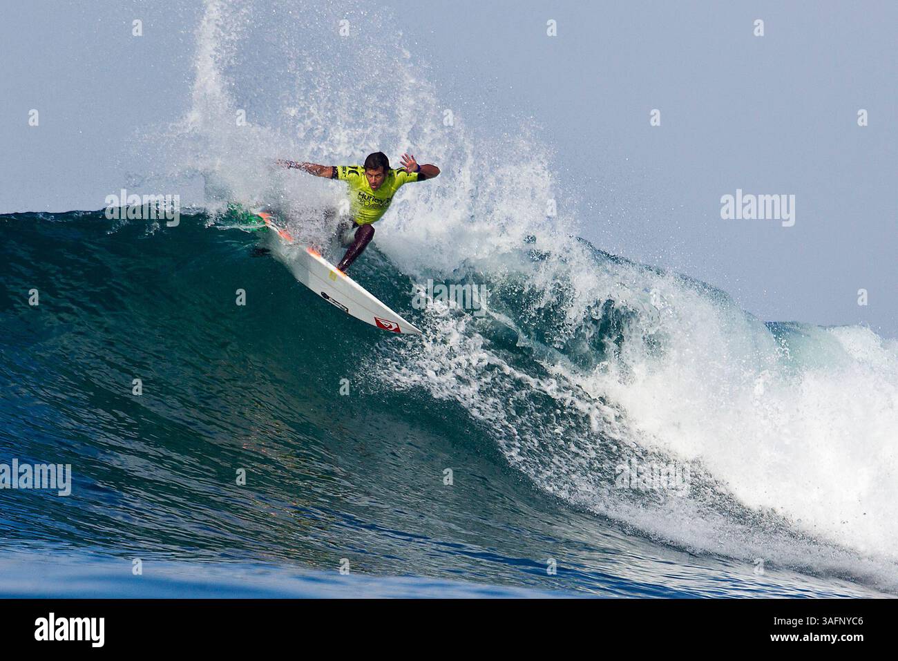 20 septembre 2012 - San Clemente, Californie, États-Unis - JEREMY FLORES, de France, s'est classé deuxième à sa quatrième manche aux Hurley Pro Trestles après avoir été battu par A. Buchan (AUS). Flores a avancé dans la cinquième ronde où il affronte M. Fanning (AUS) pour une place en quarts de finale. (Crédit image : © Rowland/ASP-Covered images/ZUMAPRESS.com) Banque D'Images