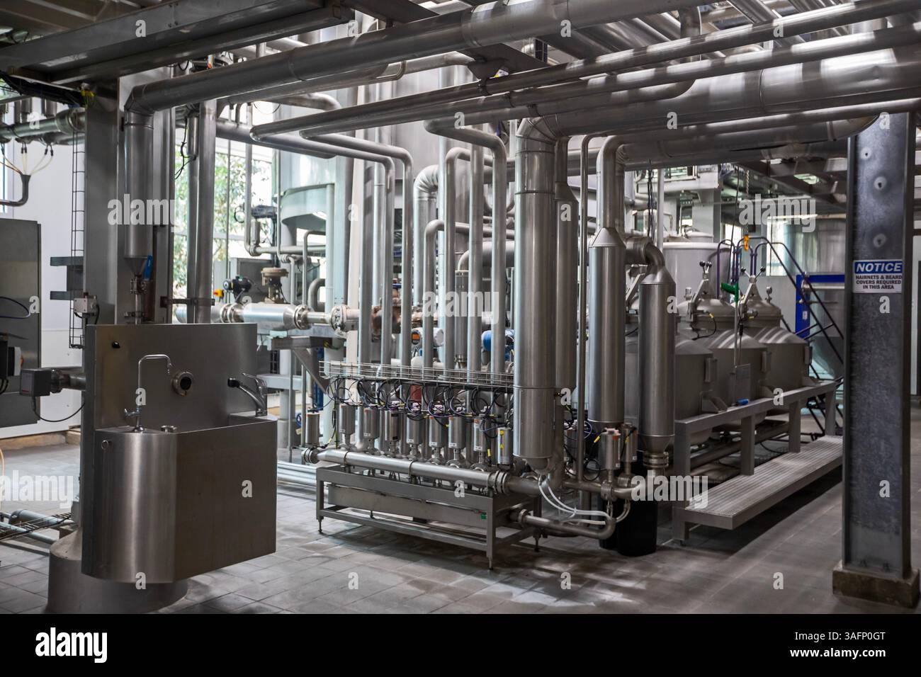 Covington, Louisiane - brasserie artisanale de la brasserie Abita Brewing Company. Un guide explique le processus de brassage aux visiteurs. Banque D'Images