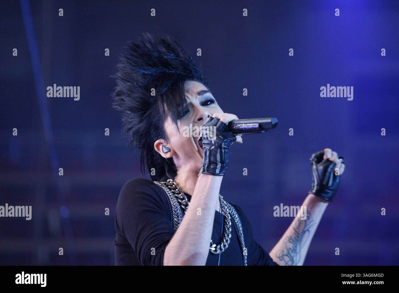 09 oct. 2009 - Athènes, Grèce - le chanteur BILL KAULITZ du groupe allemand Tokio Hotel se produit en direct pendant la journée MTV (Credit image : Aristidis Vafeiadakis/ZUMAPRESS.com) Banque D'Images