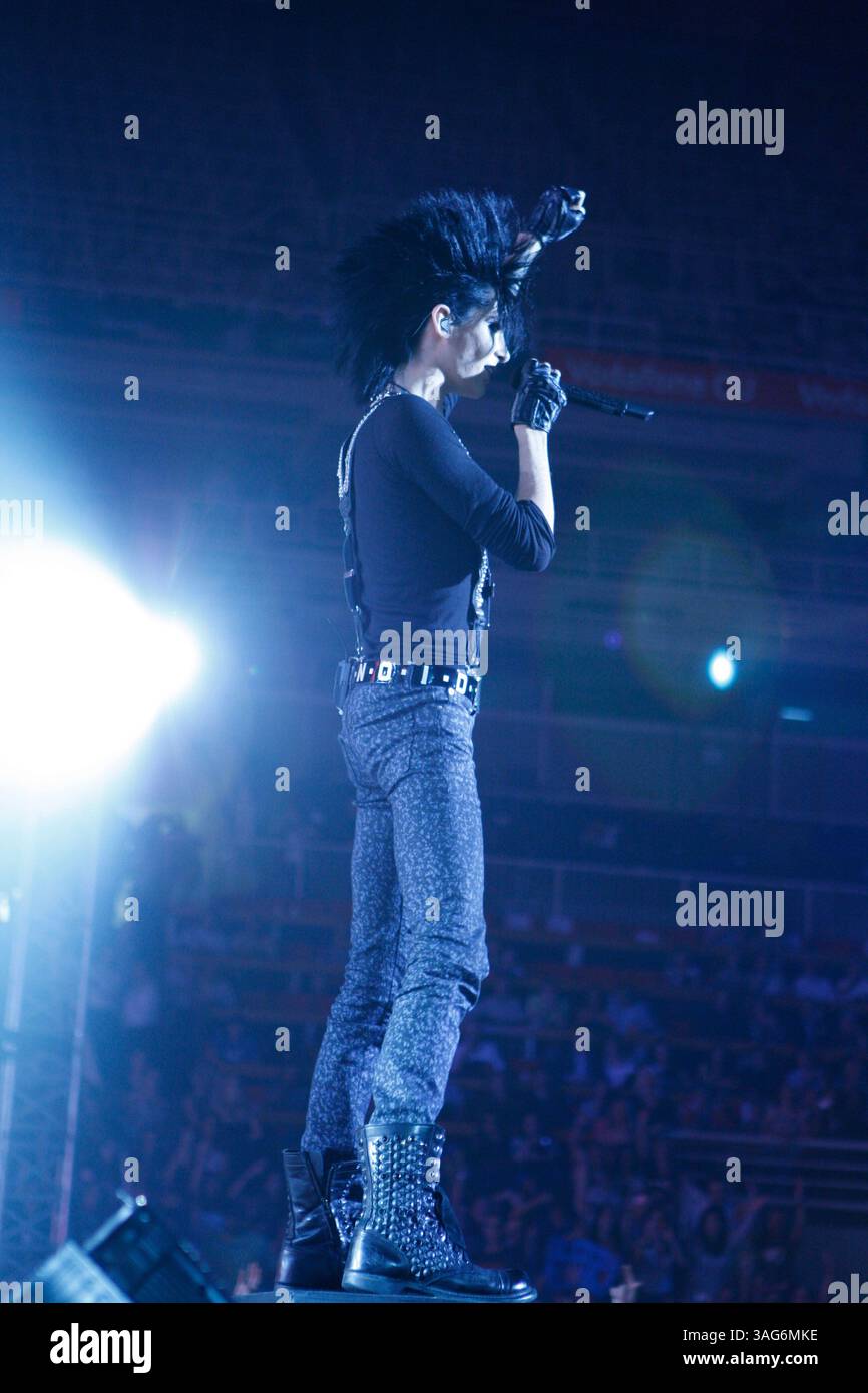 09 oct. 2009 - Athènes, Grèce - le chanteur BILL KAULITZ du groupe allemand Tokio Hotel se produit en direct pendant la journée MTV (Credit image : Aristidis Vafeiadakis/ZUMAPRESS.com) Banque D'Images