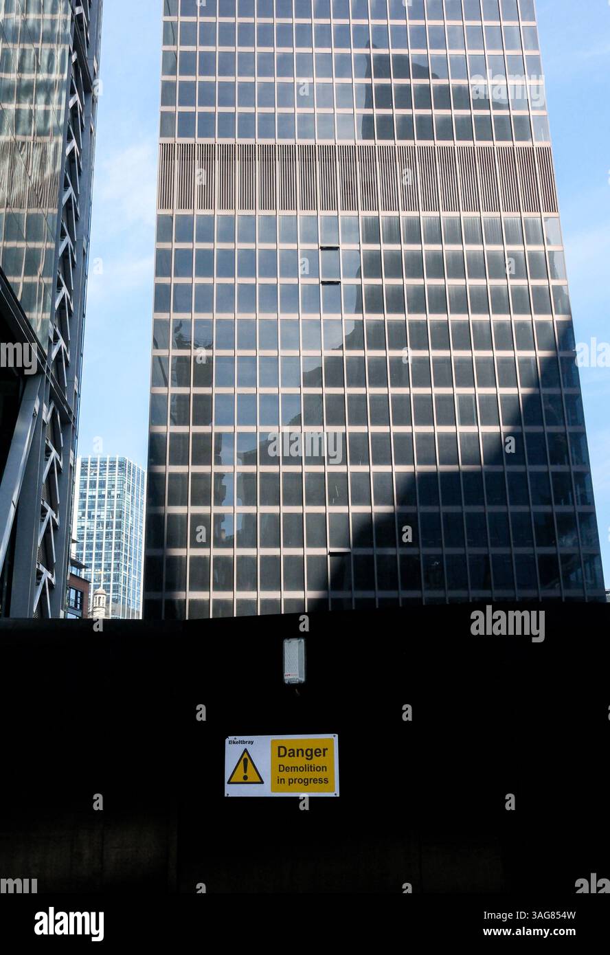 Ville de Londres, Royaume-Uni. 8 avril 2025. Trump USA tarifs, avec des marchés volatils. Credit : Matthew Chattle/Alamy Live News Banque D'Images