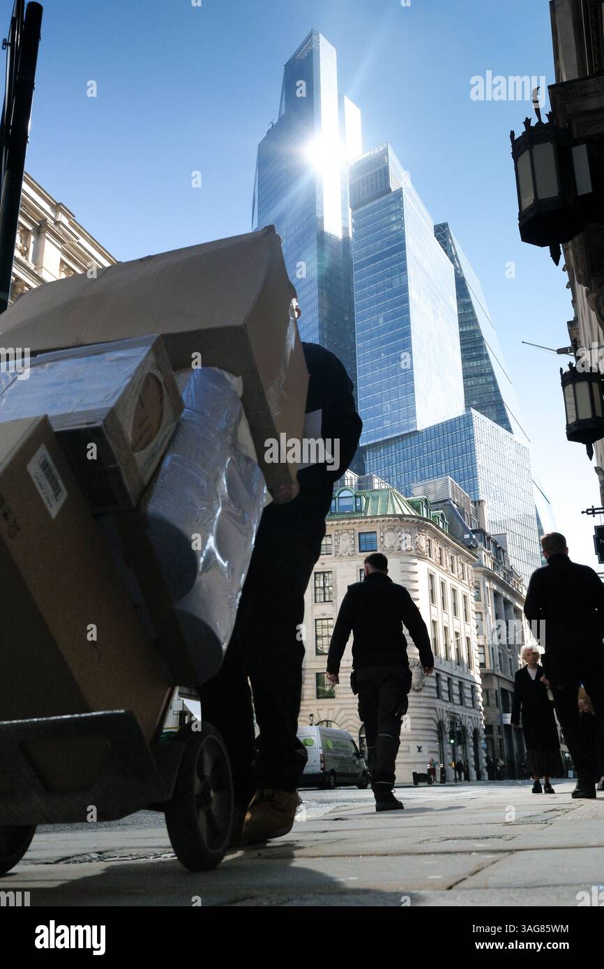 Ville de Londres, Royaume-Uni. 8 avril 2025. Trump USA tarifs, avec des marchés volatils. Credit : Matthew Chattle/Alamy Live News Banque D'Images