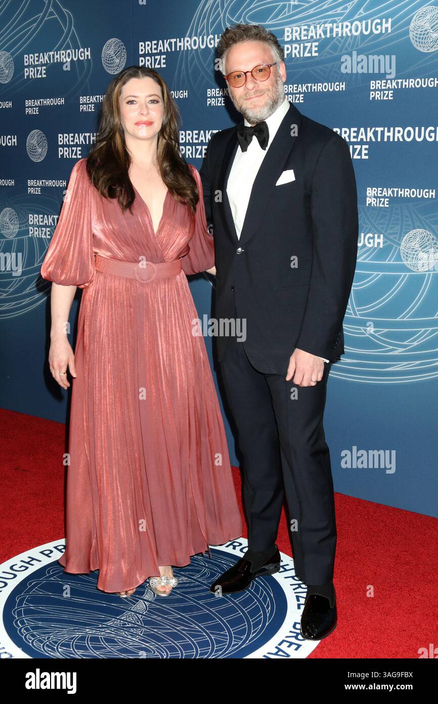 Santa Monica, États-Unis. 05th Apr, 2025. SANTA MONICA, CA - APR 5 : Lauren Miller, Seth rogan à la 11e Breakthrough Prize Awards à Barker Hanger le 5 avril 2025 à Santa Monica, CA. (Photo de Katrina Jordan/Sipa USA) crédit : Sipa US/Alamy Live News Banque D'Images