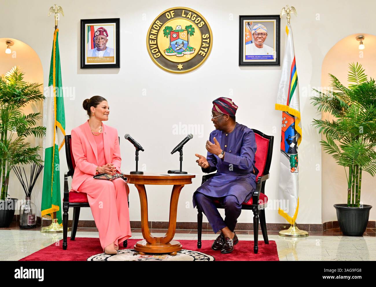 Lagos, Nigeria. 08 avril 2025. La princesse héritière Victoria rencontre le vice-gouverneur de l'État de Lagos, Obafemi Hamzat, à House Marina, sur l'île de Lagos au Nigeria, le 8 avril 2025. La princesse héritière Victoria de Suède est en visite officielle en République du Nigeria, 6-9 avril 2025.photo : Jonas Ekströmer/TT code 10030 crédit : TT News Agency/Alamy Live News Banque D'Images