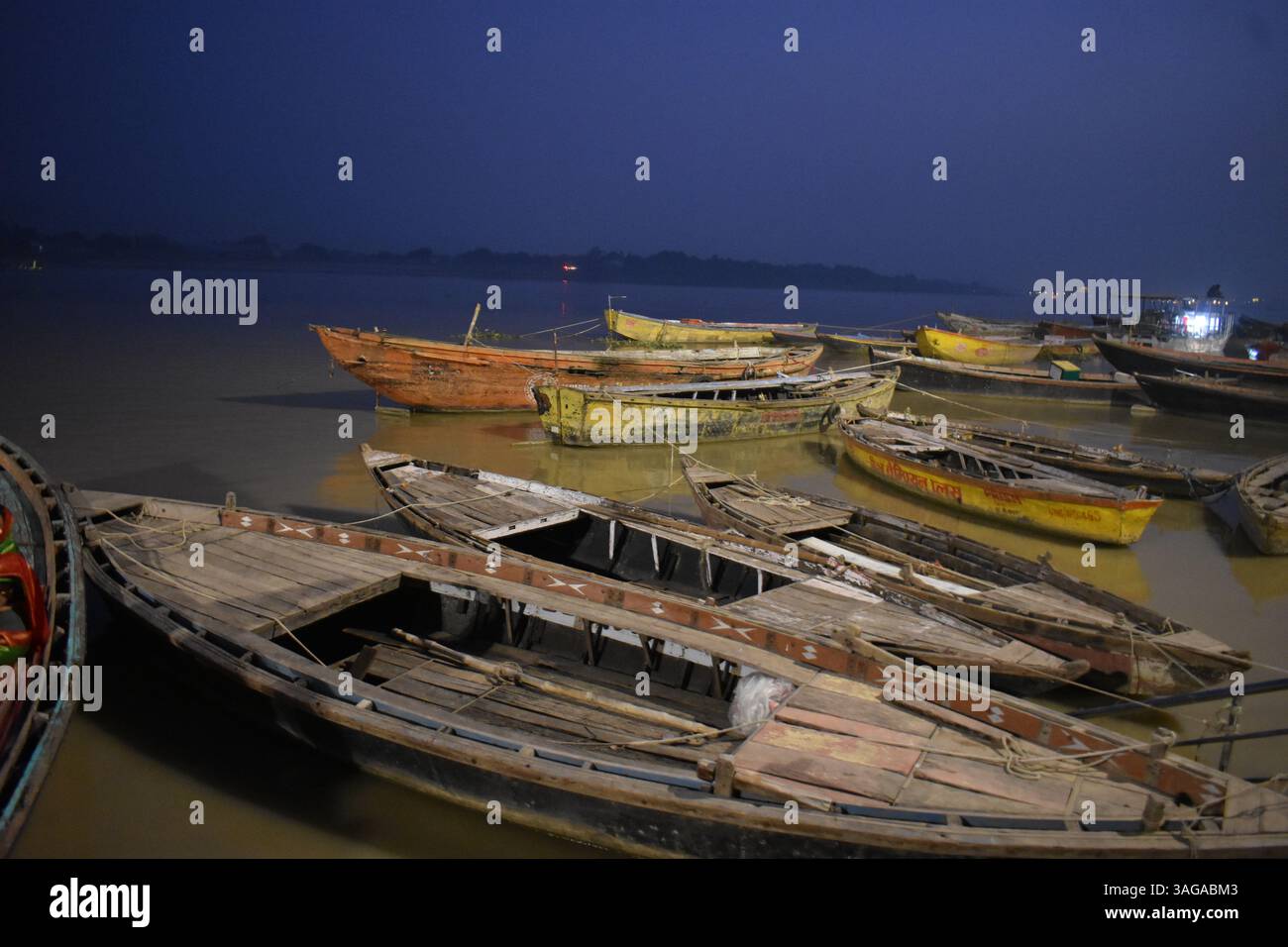 Bateaux dans un lac Banque D'Images