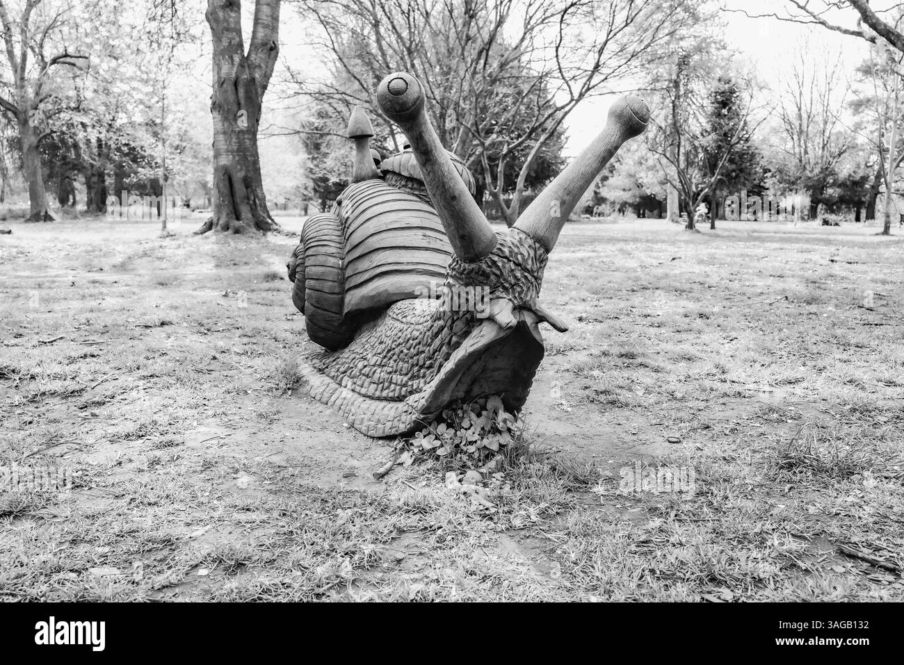 Journée ensoleillée de marche à travers Bute Park Cardiff City South Wales UK Banque D'Images