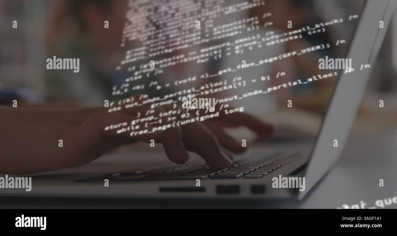 Image composite numérique de traitement de données contre une personne utilisant un ordinateur portable Banque D'Images