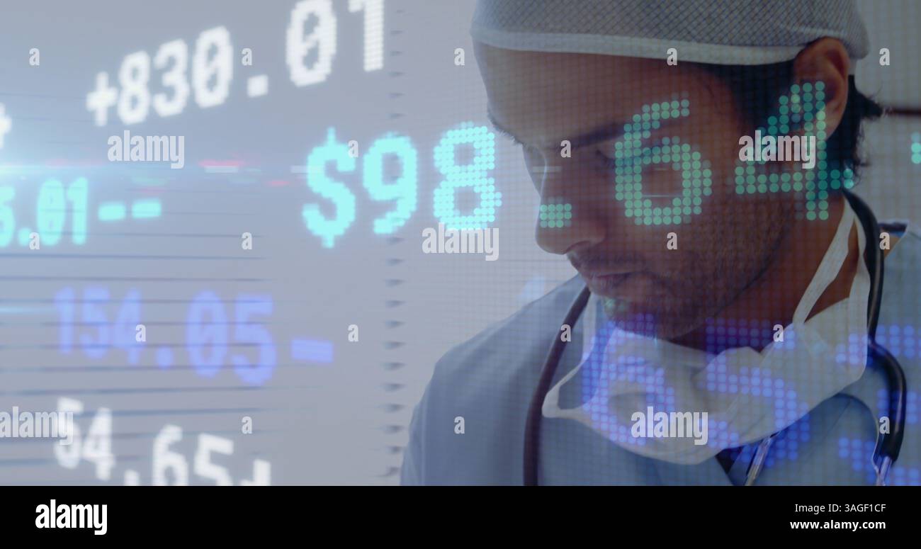 Traitement des données boursières contre la lecture des rapports médicaux par le chirurgien masculin Banque D'Images