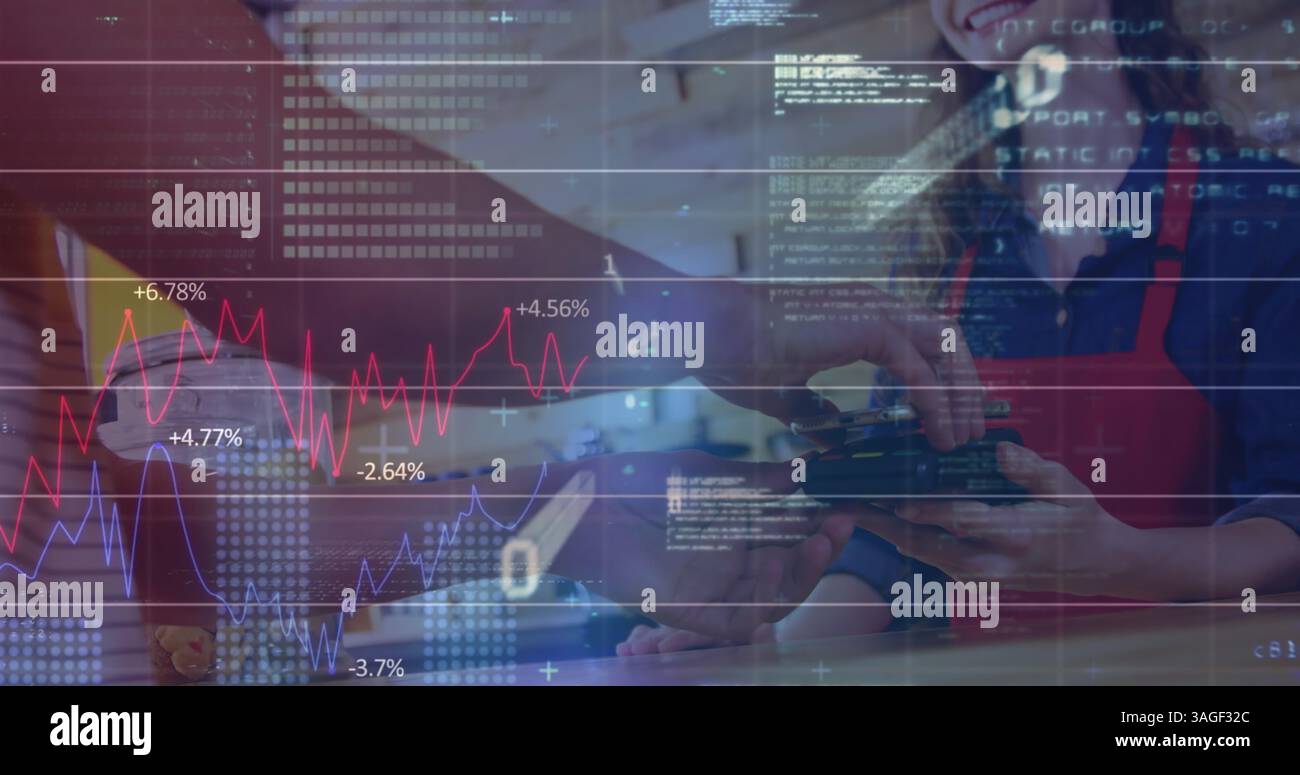 Image du traitement des données financières sur le client en magasin payant à l'aide du téléphone avec terminal de paiement Banque D'Images