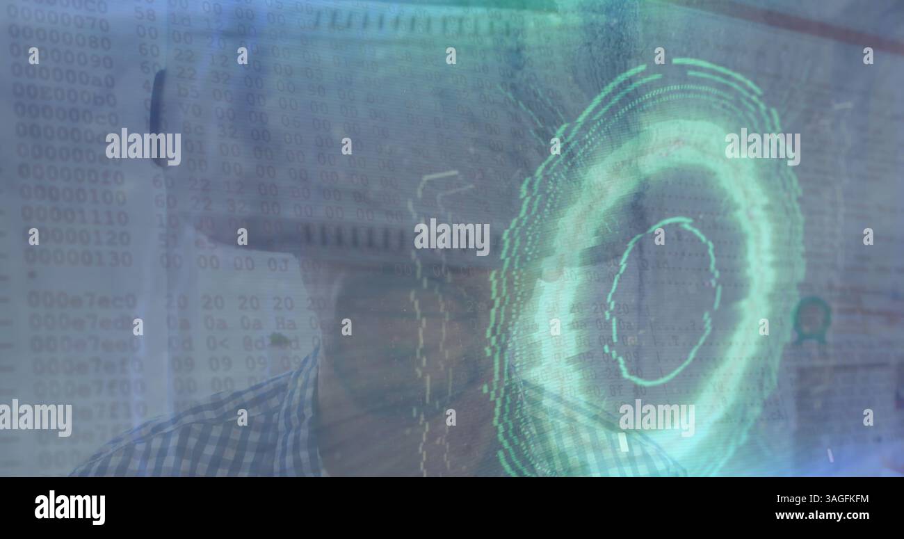 Image de balayage de l'oscilloscope avec glitch et homme utilisant le casque vr Banque D'Images