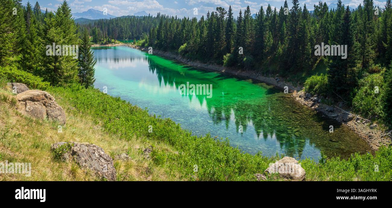 Vue générale du troisième lac, vallée des cinq lacs, PN Jasper, Canada Banque D'Images