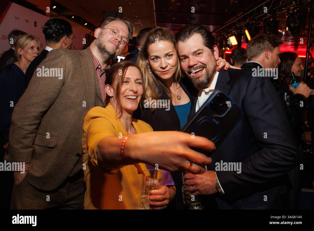 Preisverleihung - B.Z.-Kulturpreis Marc Schubring, Ulrike Frank, Jessica Ginkel und Daniel Fehlow beim B.Z.-Kulturpreis 2025 im Theater am Potsdamer Platz am 08.04.2025 in Berlin. *** Remise des prix B Z Kulturpreis Marc Schubring, Ulrike Frank, Jessica Ginkel et Daniel Fehlow au B Z Kulturpreis 2025 au Theater am Potsdamer Platz le 08 04 2025 à Berlin Copyright : xEventpressxKochanx Banque D'Images